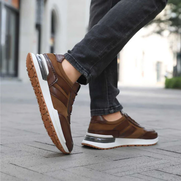 Men’s Casual Sneakers